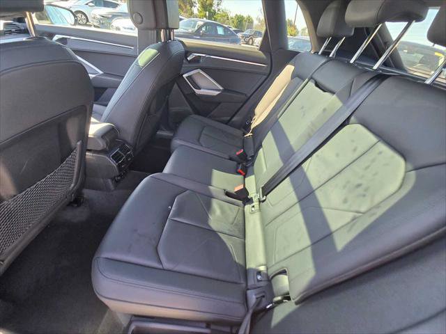 Used 2023 Audi Q3 2.0T Premium Plus w/ Premium Plus Package image 21
