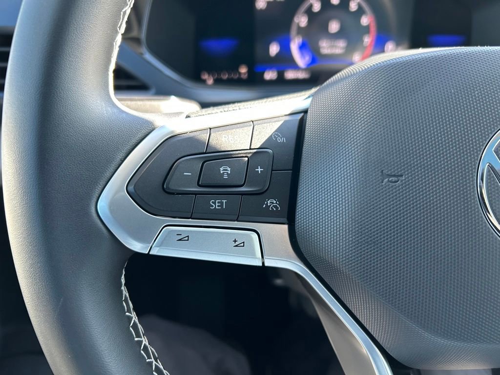 Used 2023 Volkswagen Taos SE image 18