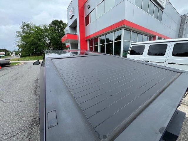Used 2024 Tesla Cybertruck Cyberbeast AWD/4WD image 23
