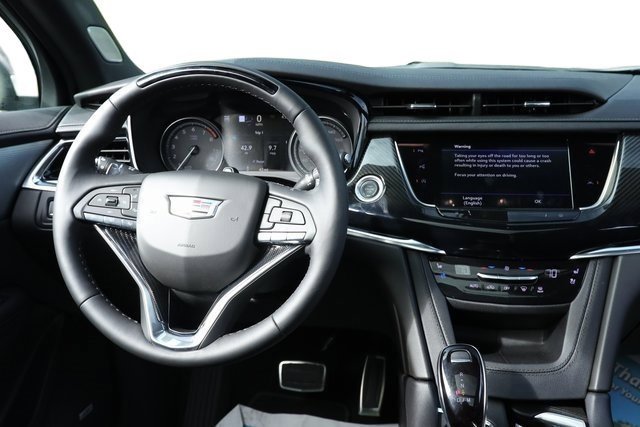 Used 2022 Cadillac XT6 Sport w/ Technology Package image 35