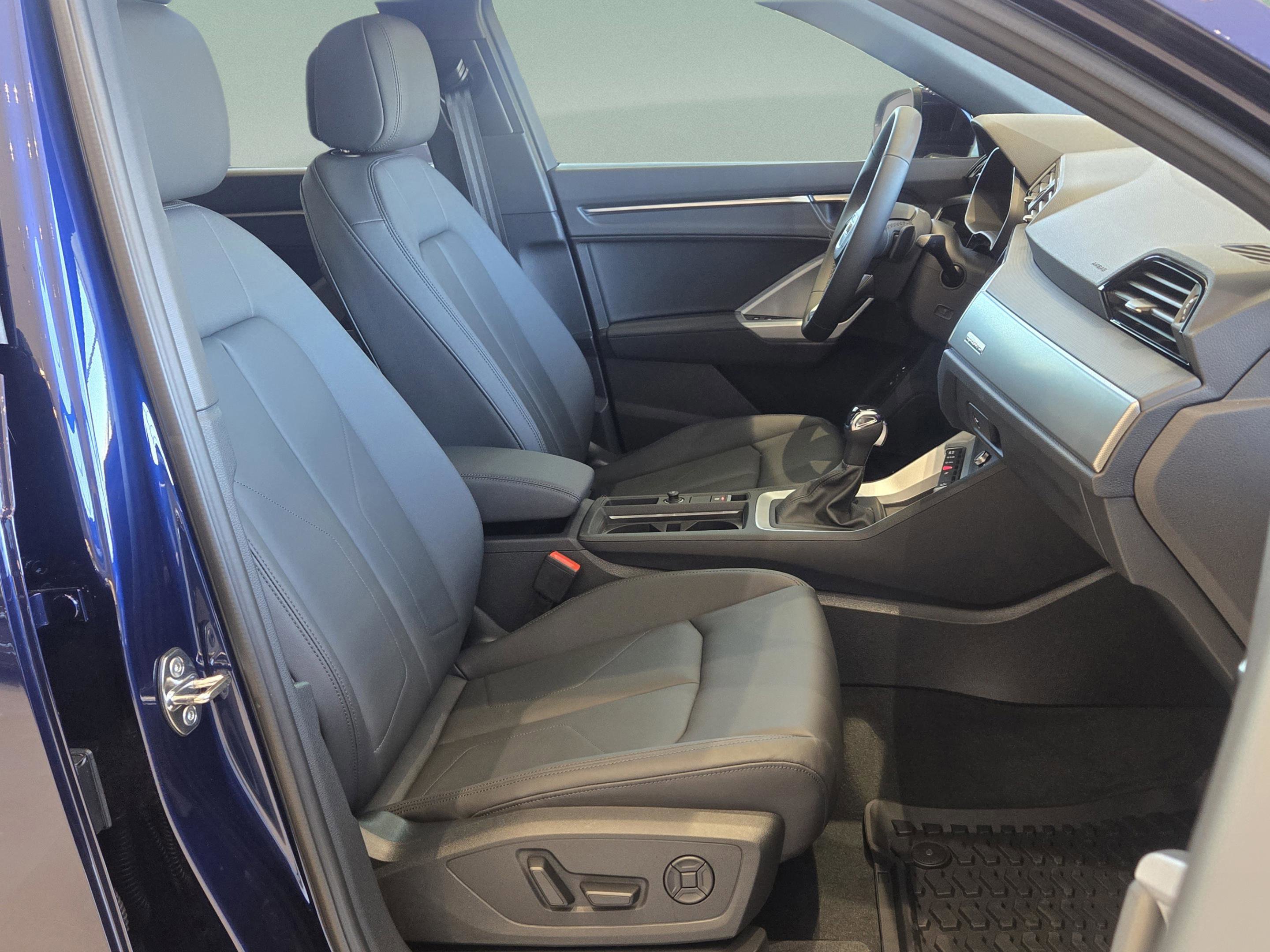 New 2025 Audi Q3 2.0T Premium image 20