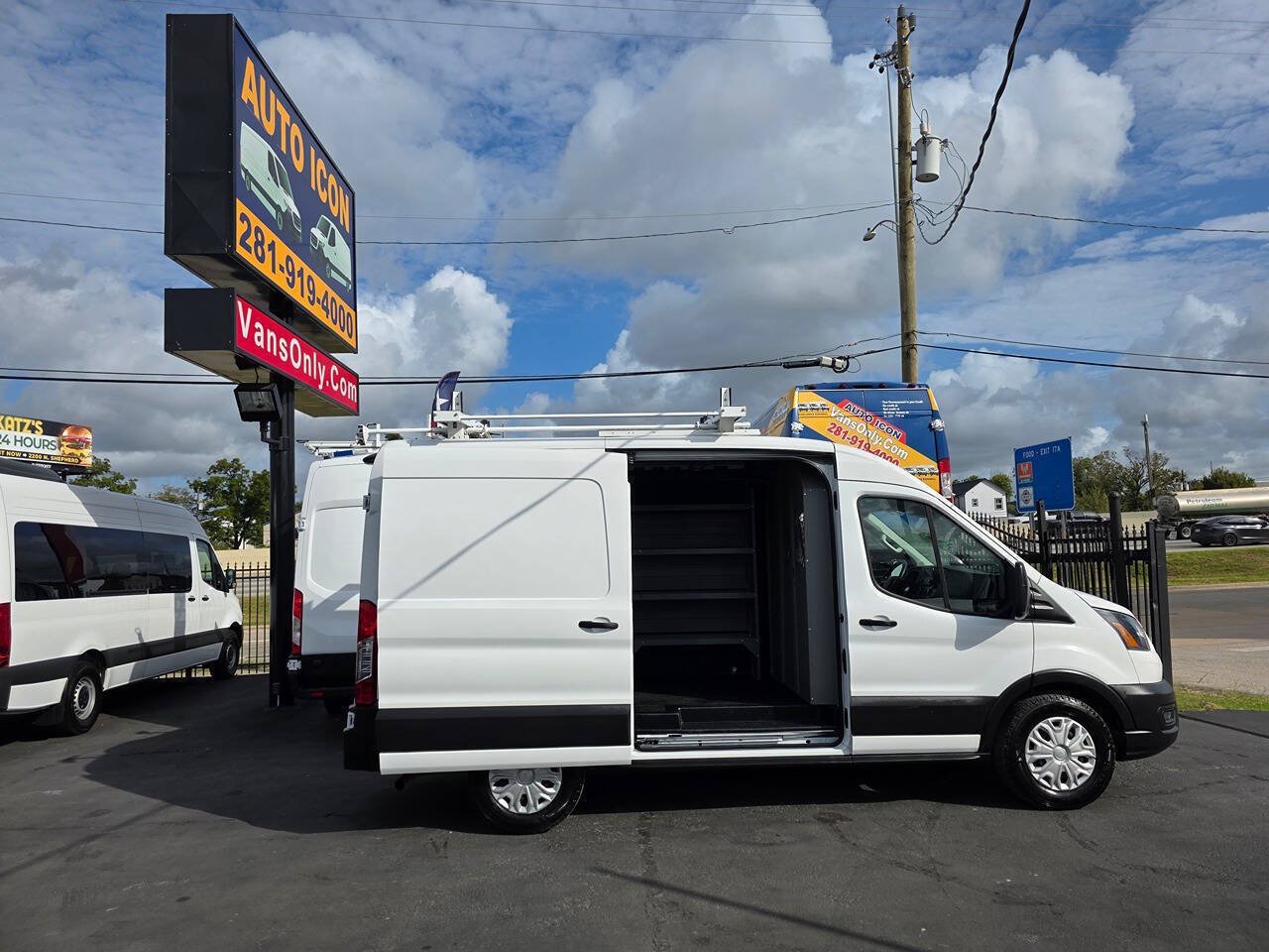 Used 2022 Ford Transit 150 Medium Roof w/ Load Area Protection Package RWD image 5