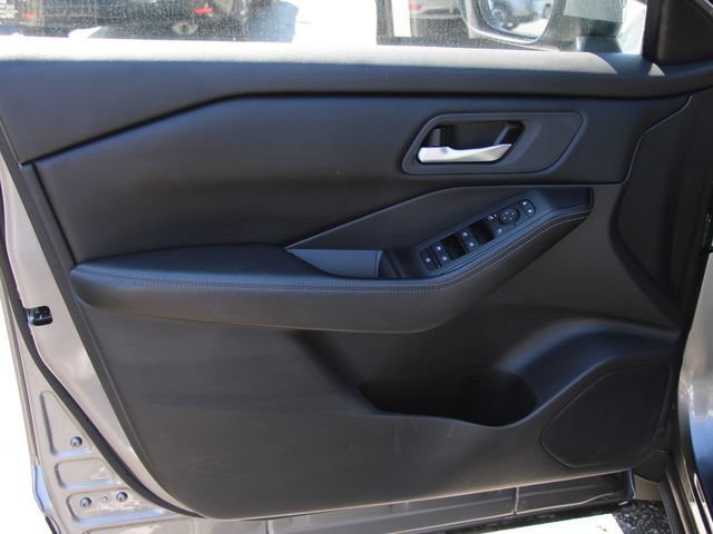Certified 2024 Nissan Rogue SV AWD/4WD image 14
