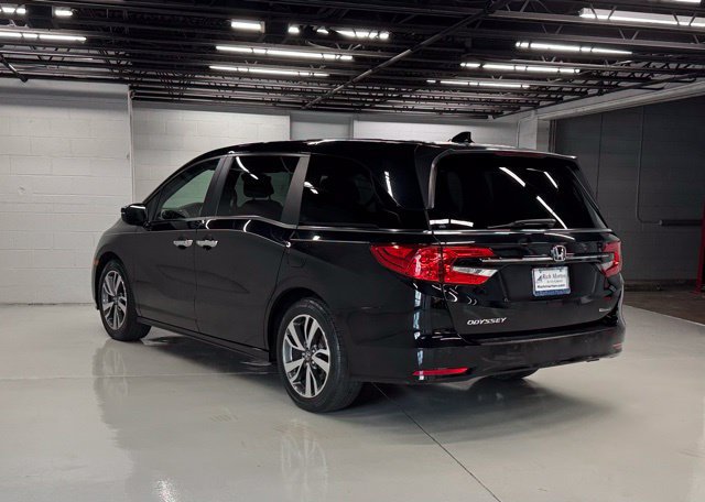 Used 2022 Honda Odyssey Touring image 3