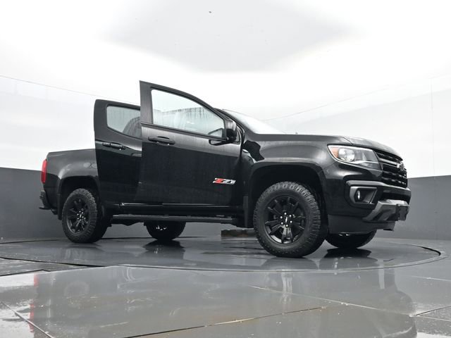 Used 2021 Chevrolet Colorado Z71 w/ Z71 Midnight Edition AWD/4WD image 33