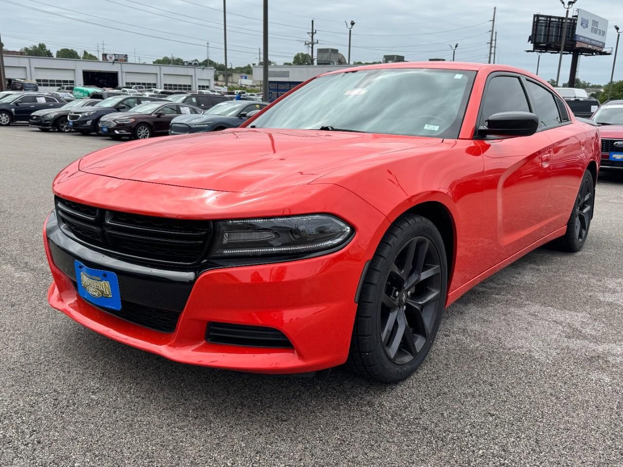 Used 2021 Dodge Charger SXT w/ Blacktop Package RWD image 8