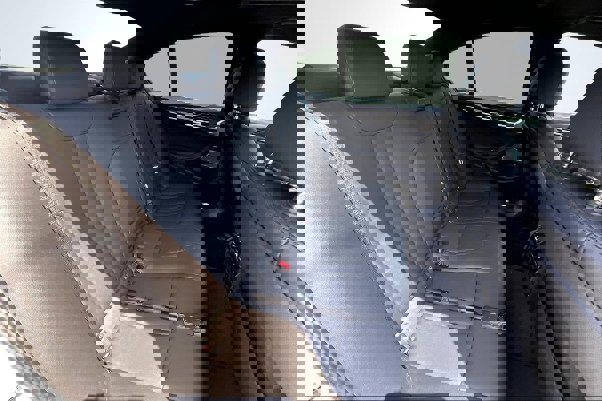 Used 2020 BMW 530i w/ Convenience Package image 27