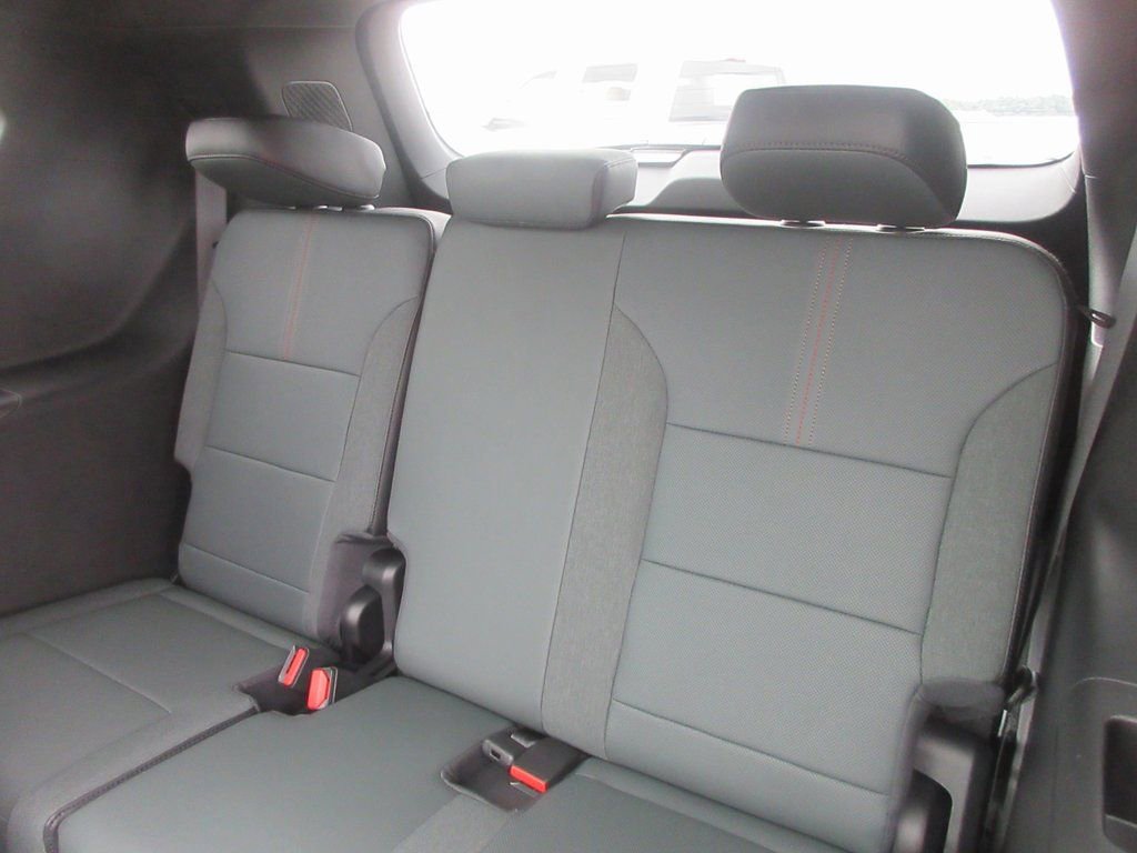 New 2026 GMC Acadia AT4 AWD/4WD image 15