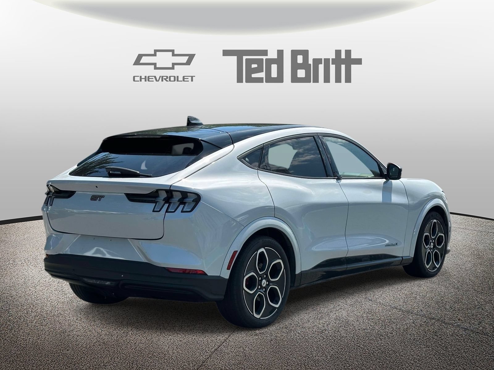 Used 2021 Ford Mustang Mach-E GT AWD/4WD image 4