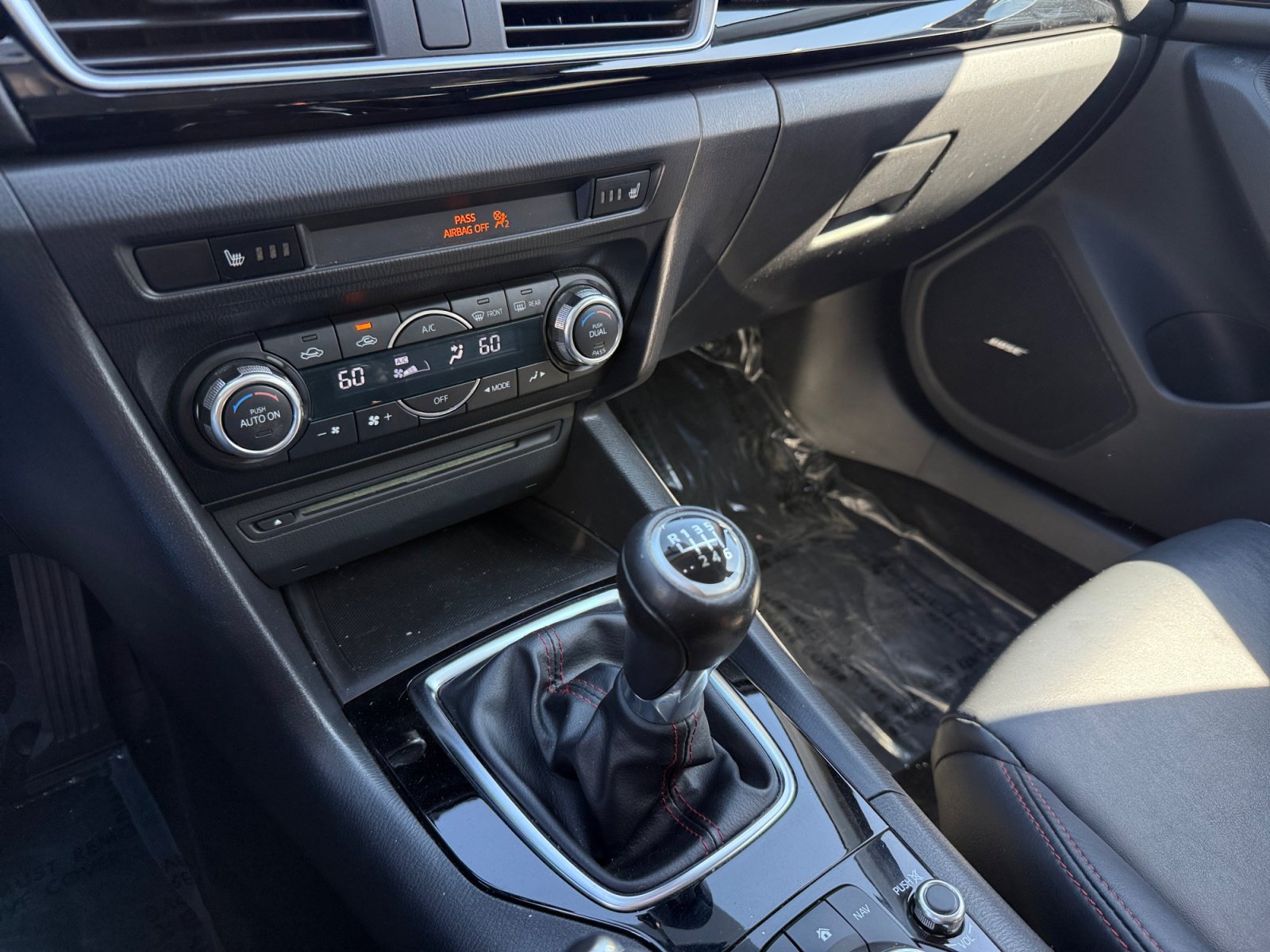 Used 2014 MAZDA MAZDA3 i Grand Touring FWD image 13