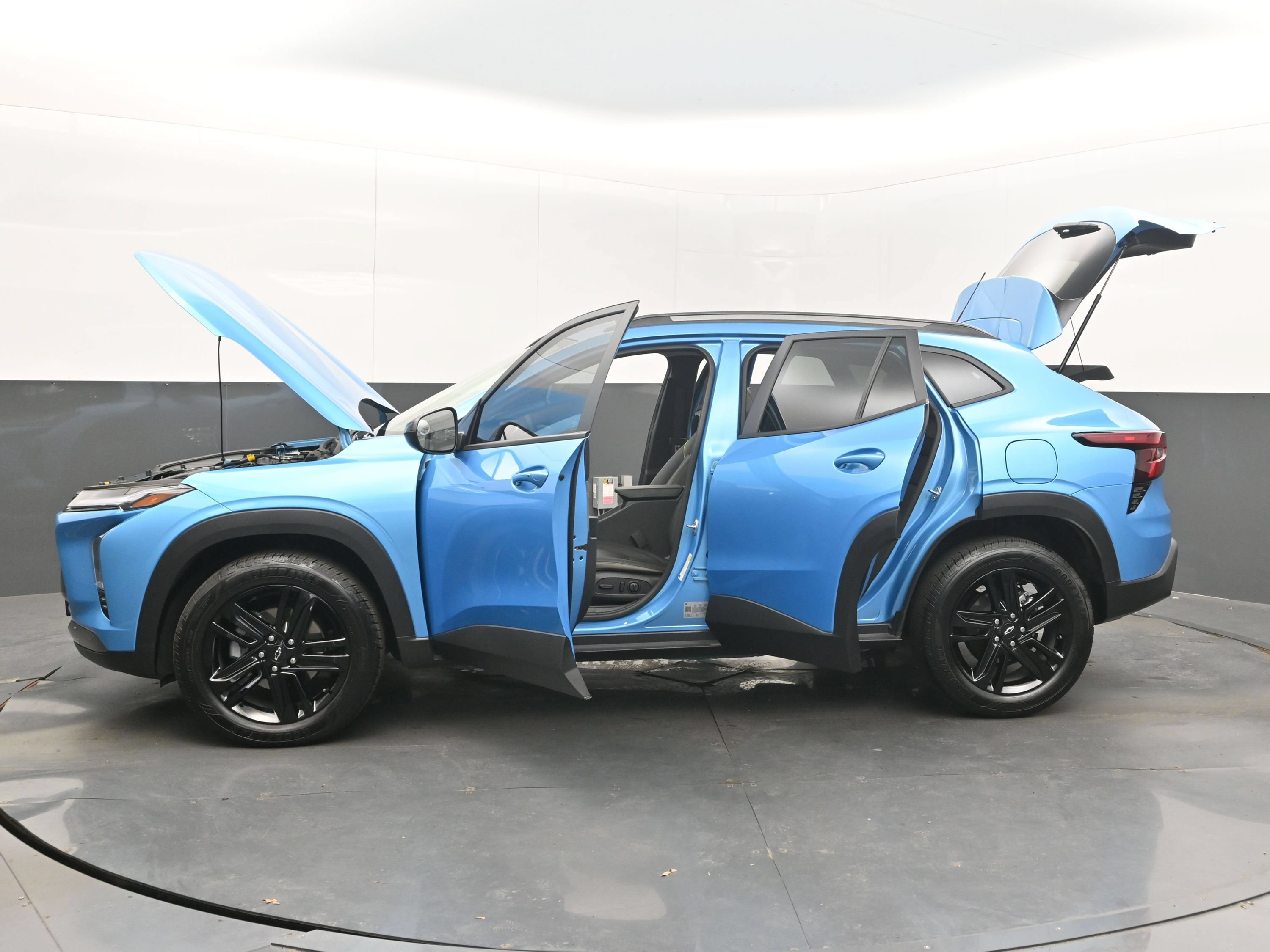 Used 2025 Chevrolet Trax ACTIV FWD image 39