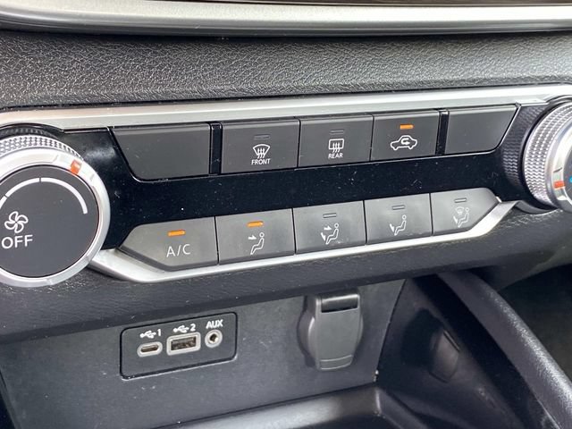 Used 2024 Nissan Altima 2.5 SV FWD image 11
