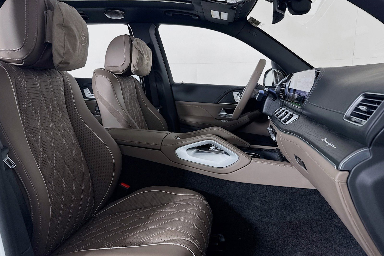 New 2026 Mercedes-Benz Maybach GLS 600 4MATIC image 6