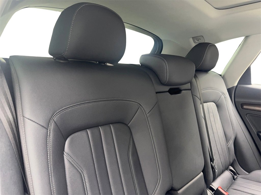 Used 2022 Audi Q5 2.0T Premium w/ Convenience Package image 41