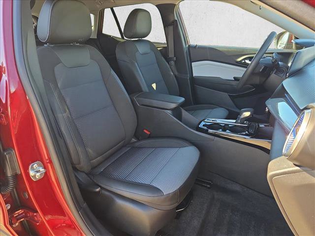 Certified 2025 Chevrolet Trax LT image 20