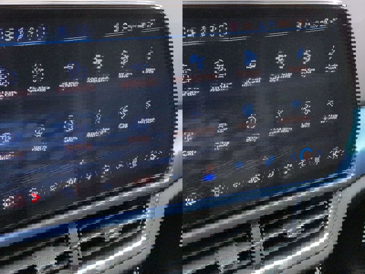 New 2026 Chevrolet Equinox EV LT image 15