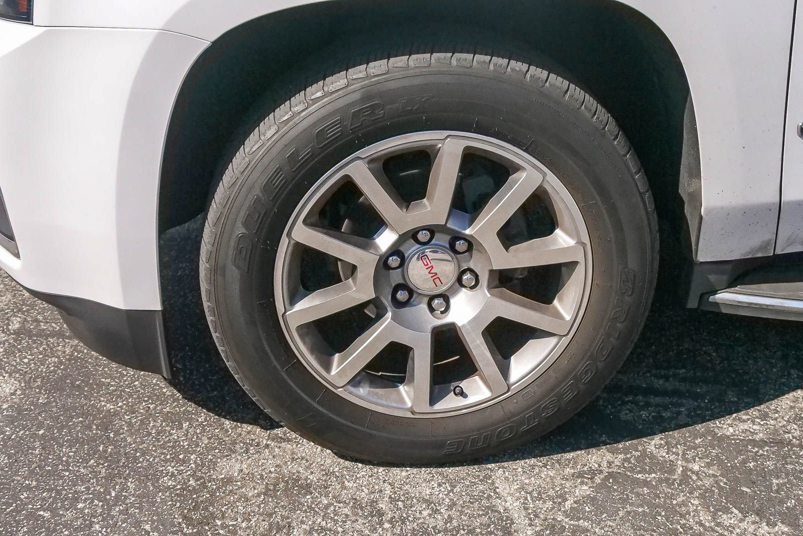Used 2017 GMC Yukon XL Denali RWD image 5