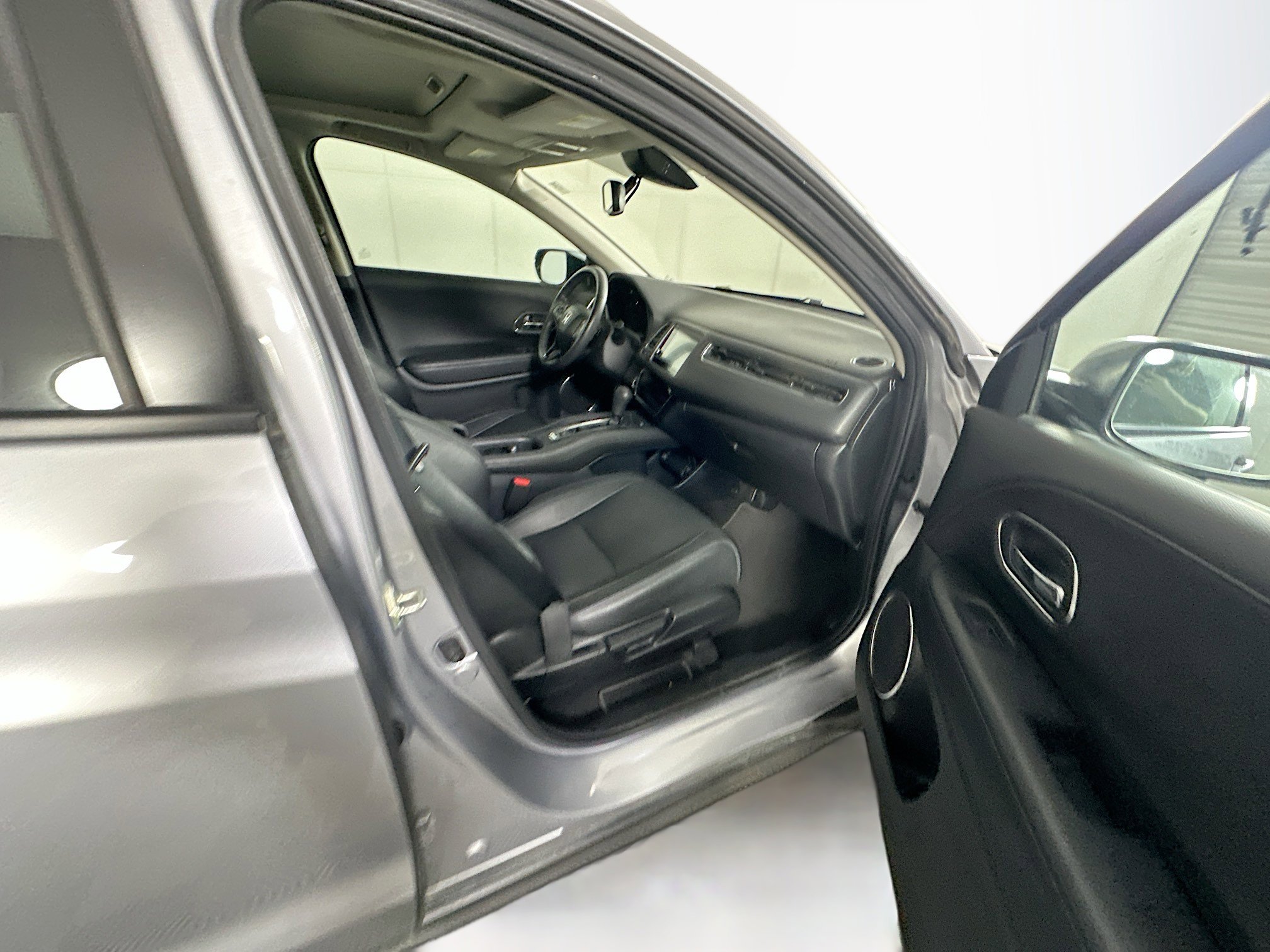 Used 2019 Honda HR-V EX-L image 30