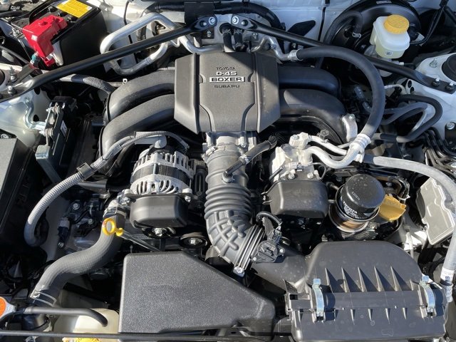 Used 2025 Toyota GR86 Premium w/ Performance Package image 27