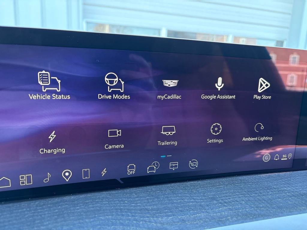 New 2026 Cadillac Escalade IQ Luxury 2 w/ LPO, Floor Liner Package image 34