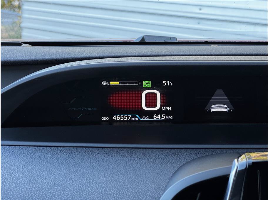 Used 2017 Toyota Prius Prime Advanced FWD image 24