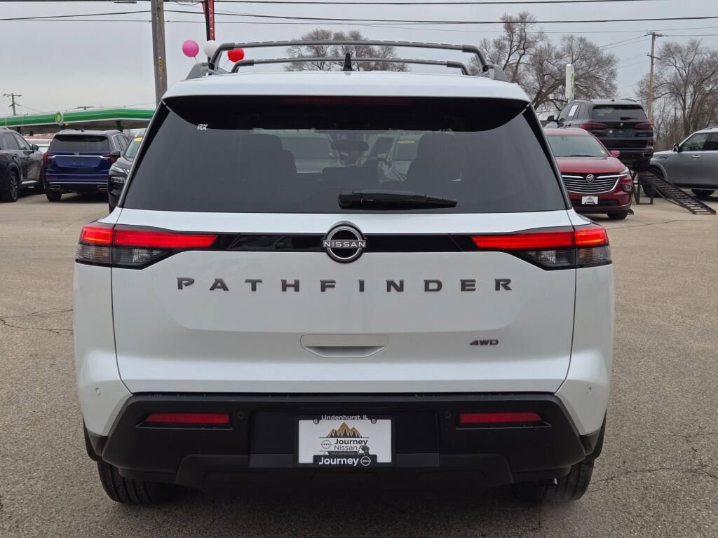 New 2026 Nissan Pathfinder SV image 12