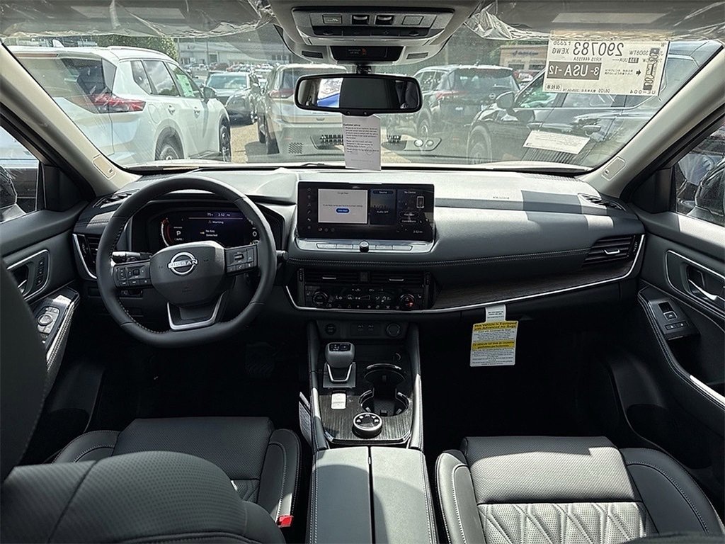 New 2026 Nissan Rogue Platinum image 7