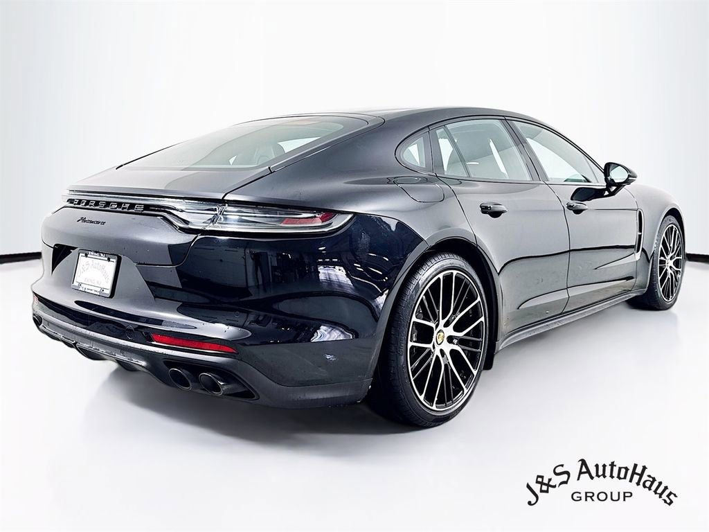 Used 2022 Porsche Panamera Platinum Edition image 7