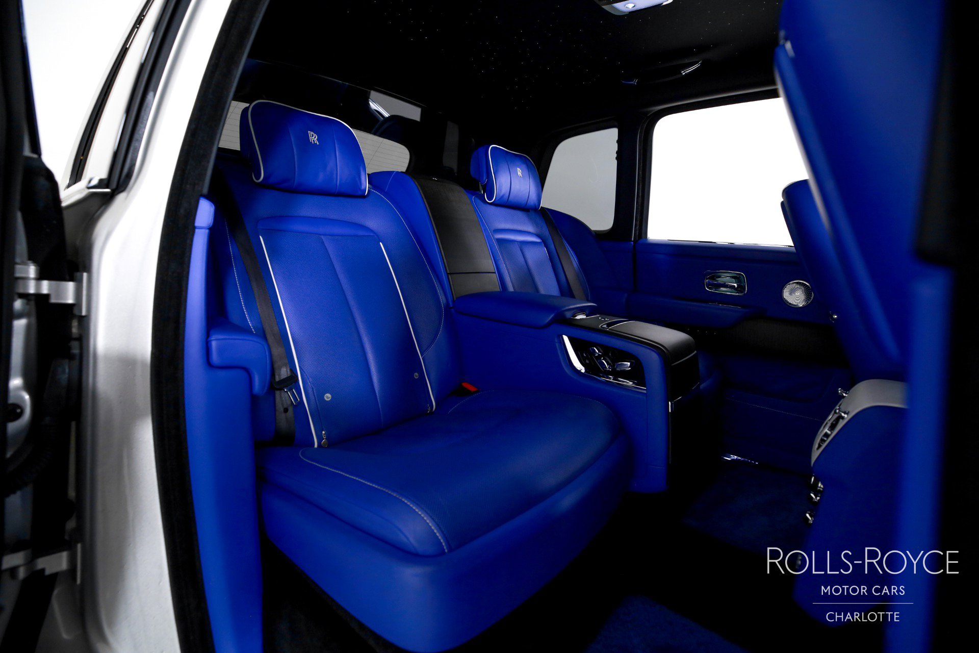 Used 2021 Rolls-Royce Cullinan image 29