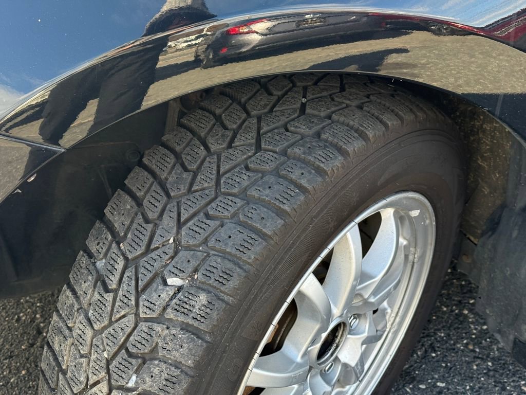 Used 2017 Toyota Prius V Three image 11