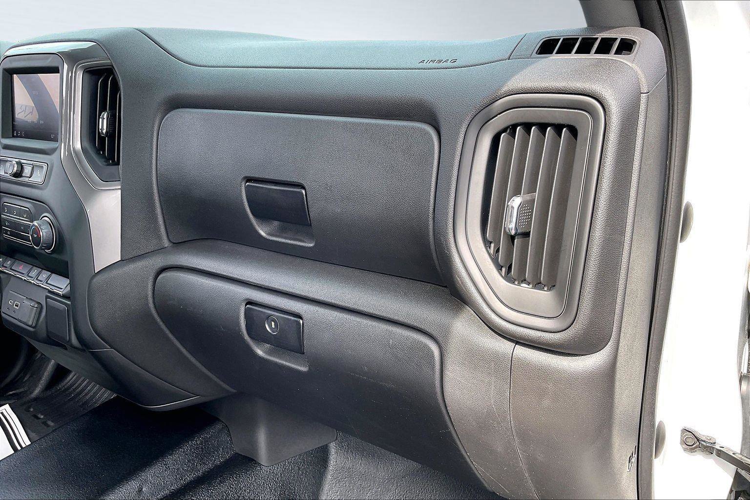 Used 2022 Chevrolet Silverado 1500 W/T w/ Trailering Package image 18