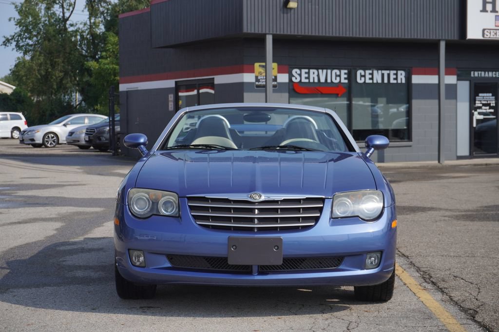 Used 2005 Chrysler Crossfire Limited RWD image 3
