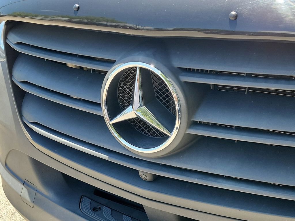 Used 2023 Mercedes-Benz Sprinter 2500 image 5