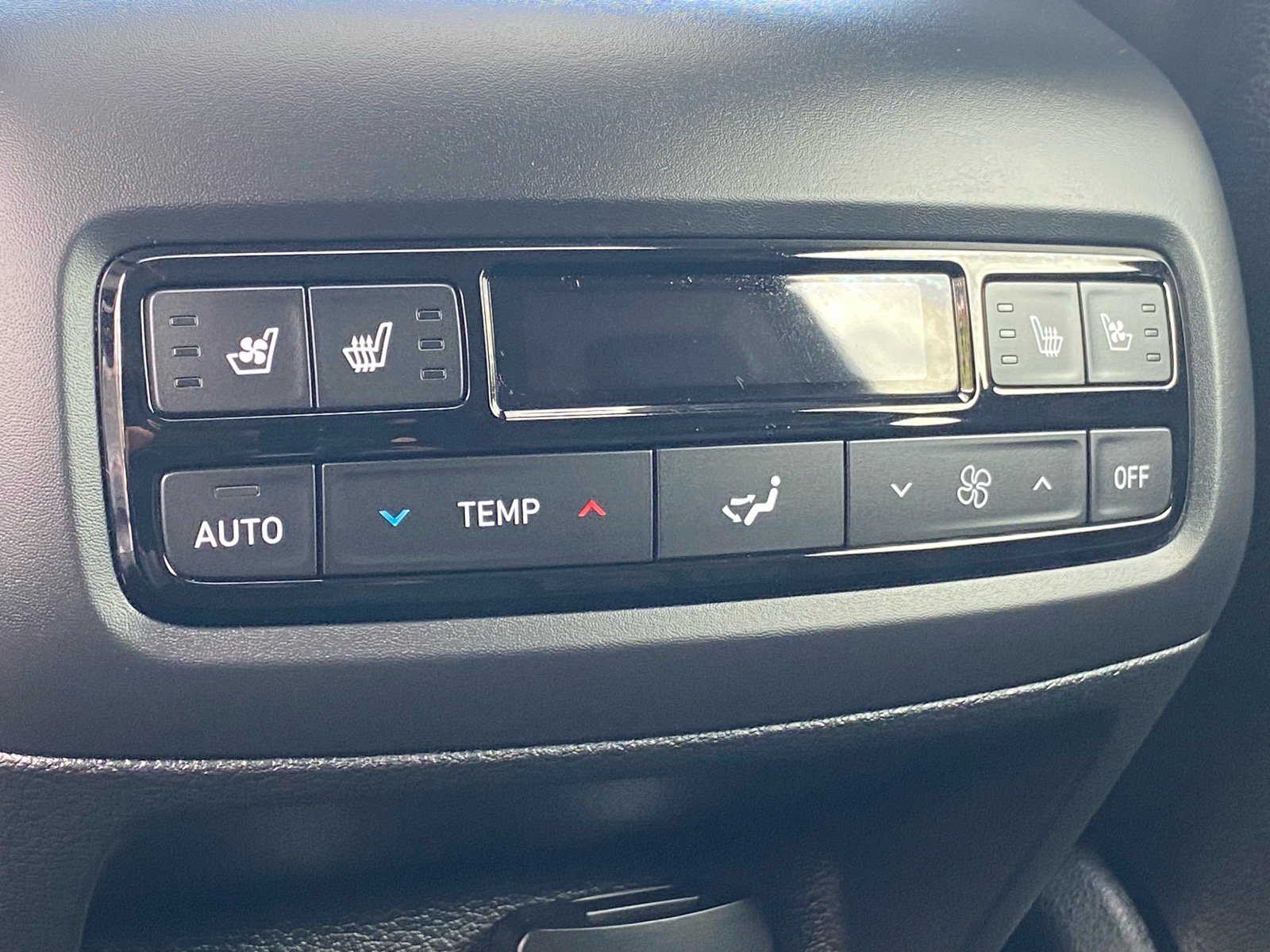 Used 2024 Hyundai Palisade SEL FWD image 21