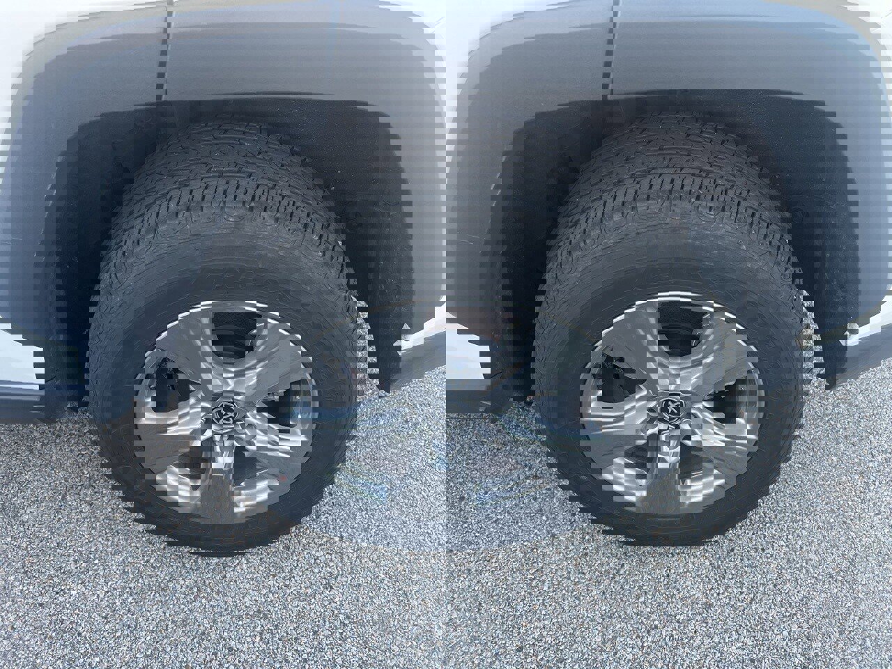 Used 2025 Toyota RAV4 XLE image 12