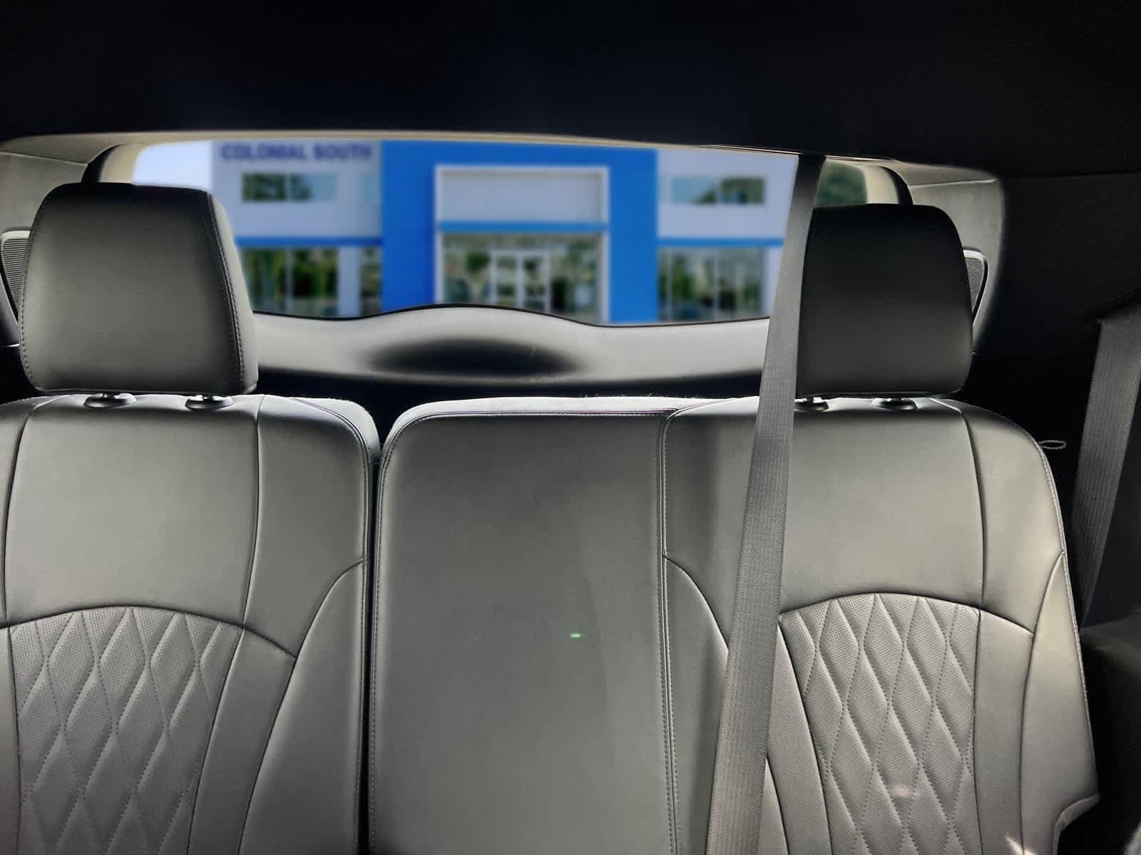 Certified 2022 Buick Enclave Avenir w/ Trailering Package, 5000 lbs. AWD/4WD image 34