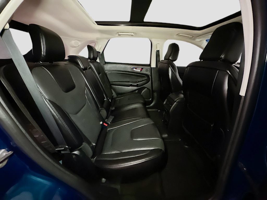 Used 2020 Ford Edge Titanium w/ Equipment Group 301A AWD/4WD image 37