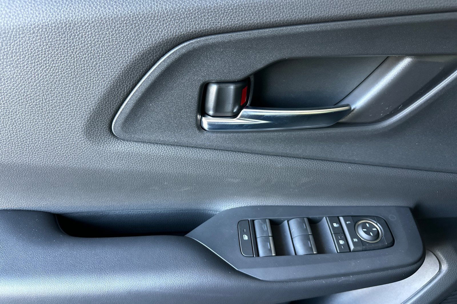 New 2026 Toyota Prius Plug-In Hybrid image 10