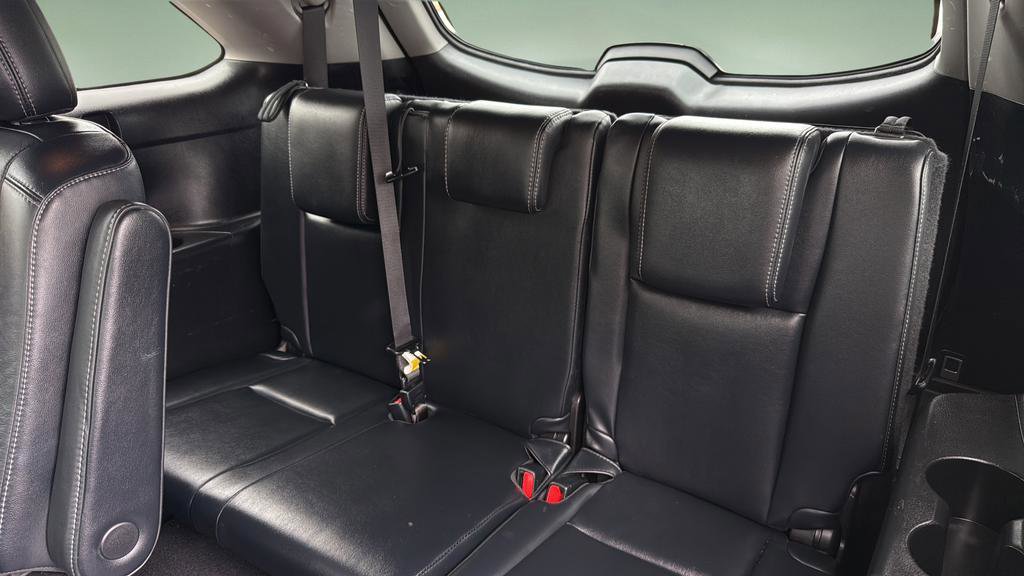 Used 2017 Toyota Highlander SE AWD/4WD image 18