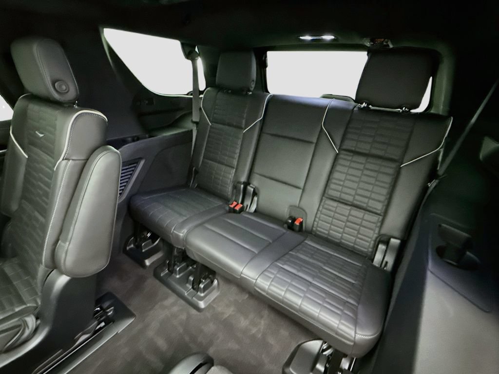 Used 2023 Cadillac Escalade Sport Platinum w/ Heavy-Duty Trailer Package AWD/4WD image 22