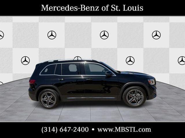 Used 2021 Mercedes-Benz GLB 250 4MATIC image 2