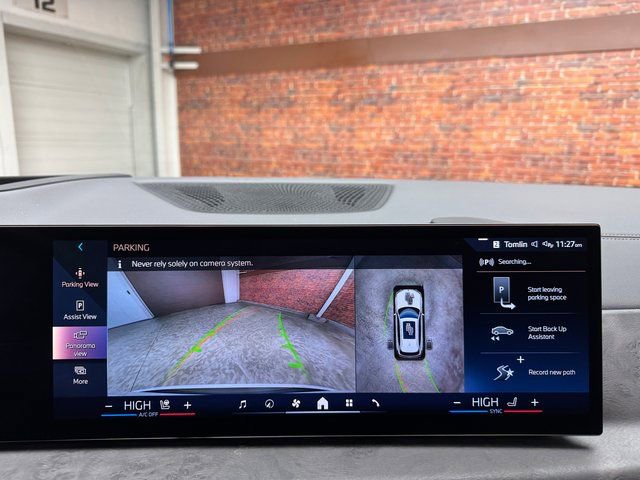 Certified 2024 BMW X5 xDrive40i w/ Premium Package image 21