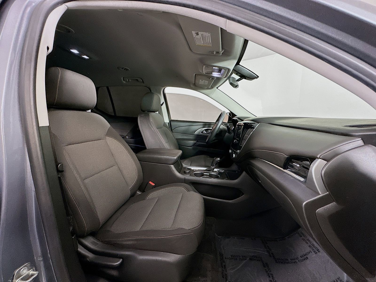 Used 2020 Chevrolet Traverse LS image 28