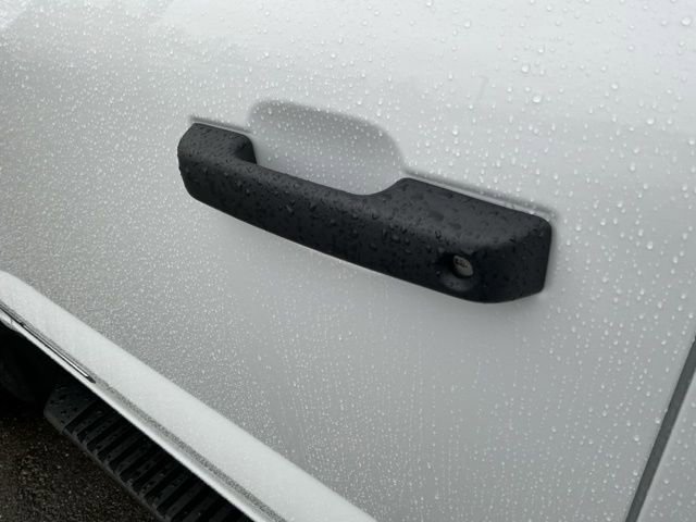 New 2026 Ford F550 4x4 Crew Cab image 14