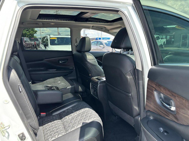 Used 2019 Nissan Murano Platinum w/ Cargo Package FWD image 12