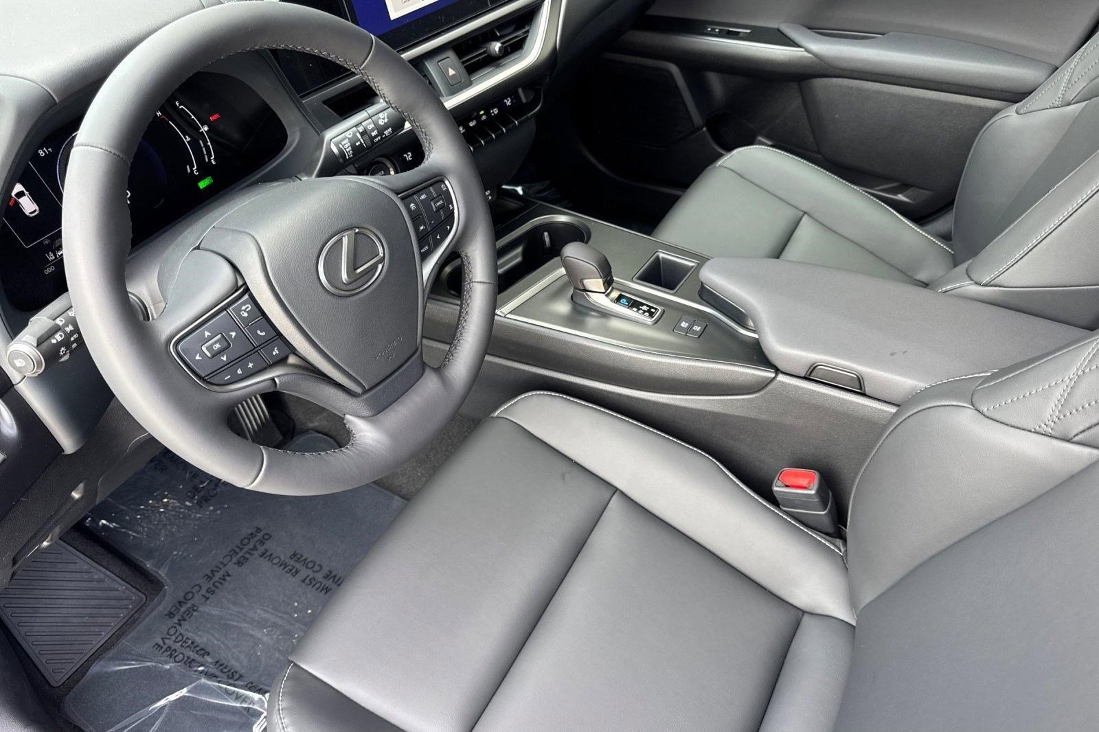 New 2026 Lexus UX 300h FWD image 4