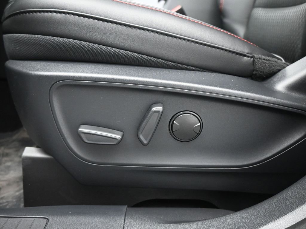 New 2025 Ford Escape ST-Line w/ Equipment Group 301A image 10