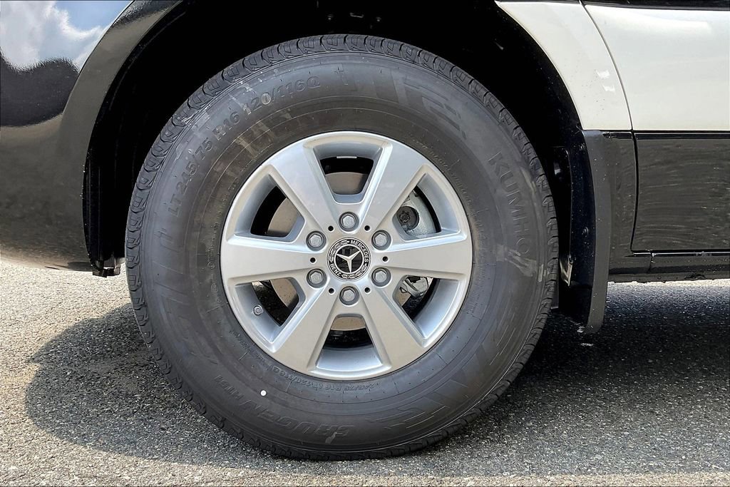 New 2025 Mercedes-Benz Sprinter 144 Cargo image 10