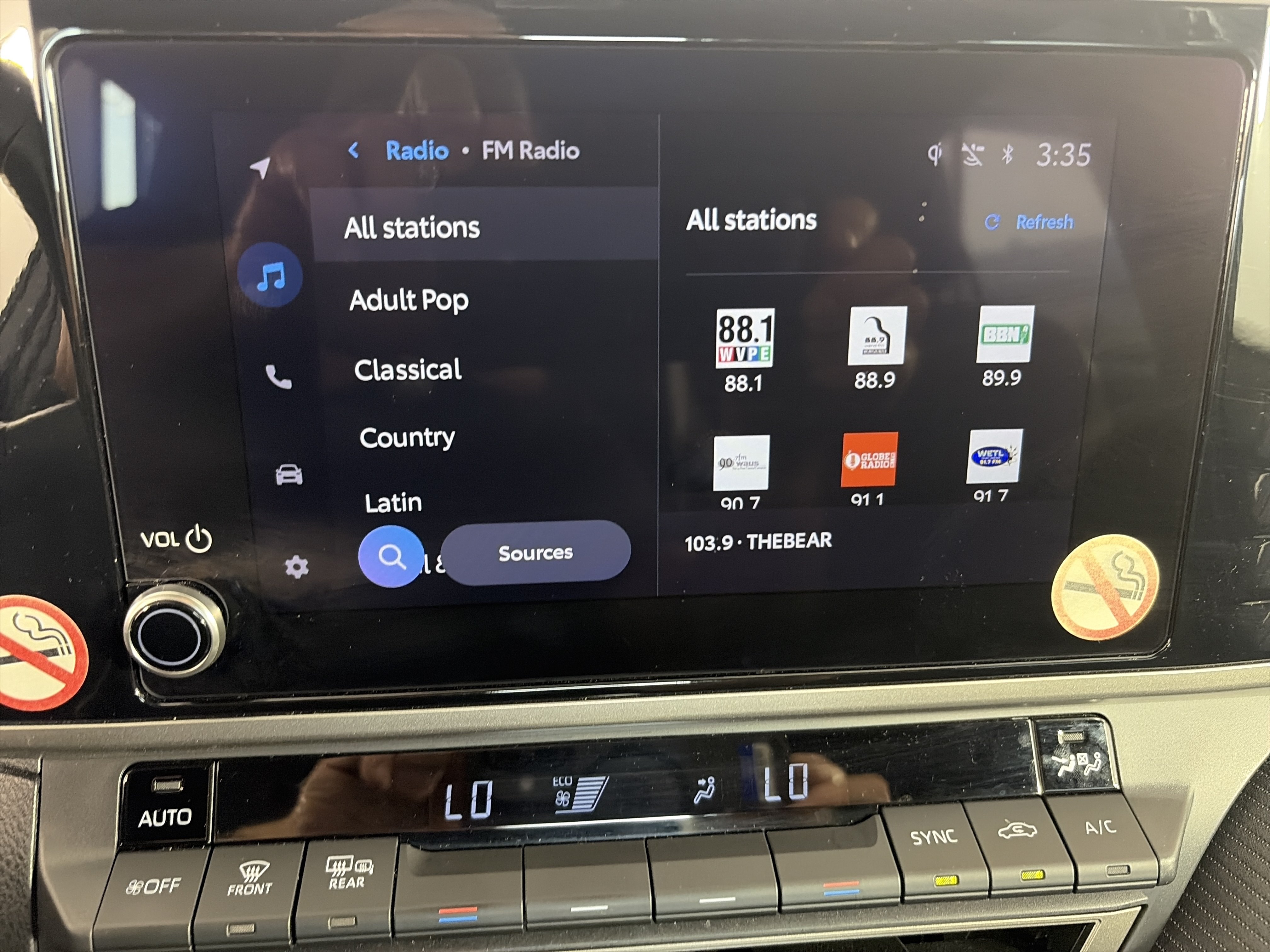 Used 2025 Toyota Camry SE FWD image 18