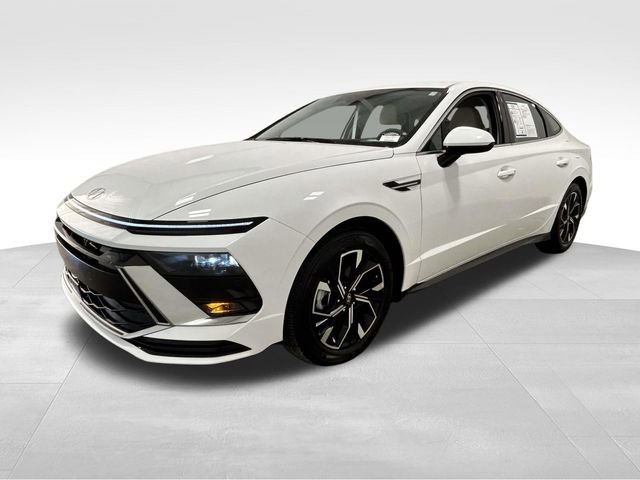 Certified 2025 Hyundai Sonata SEL FWD image 5